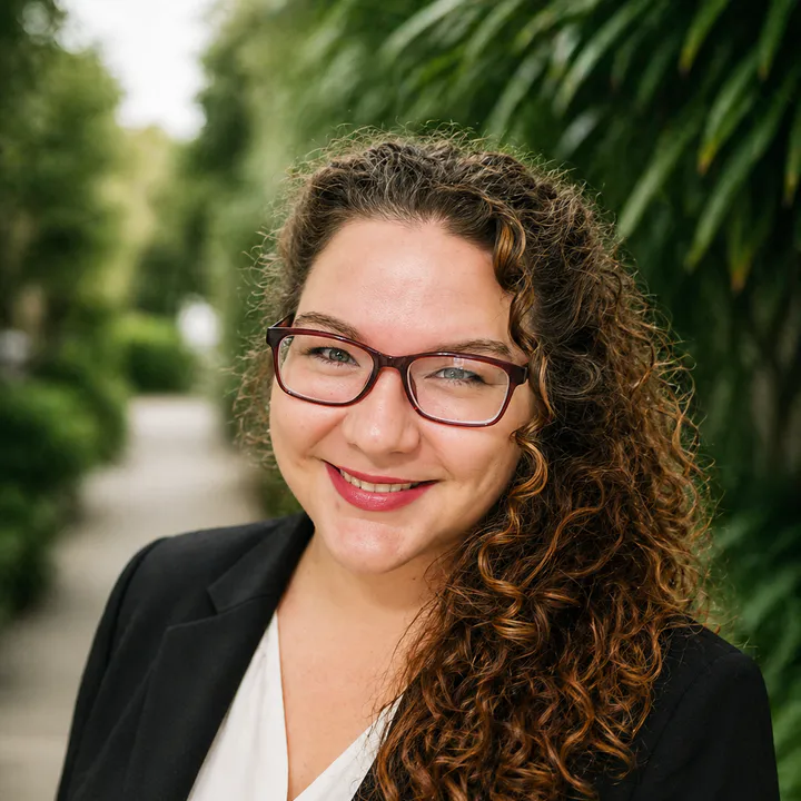 Megan Taylor headshot